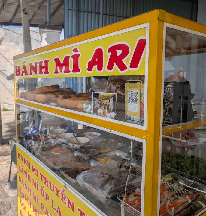 Bánh mi Ari 3
